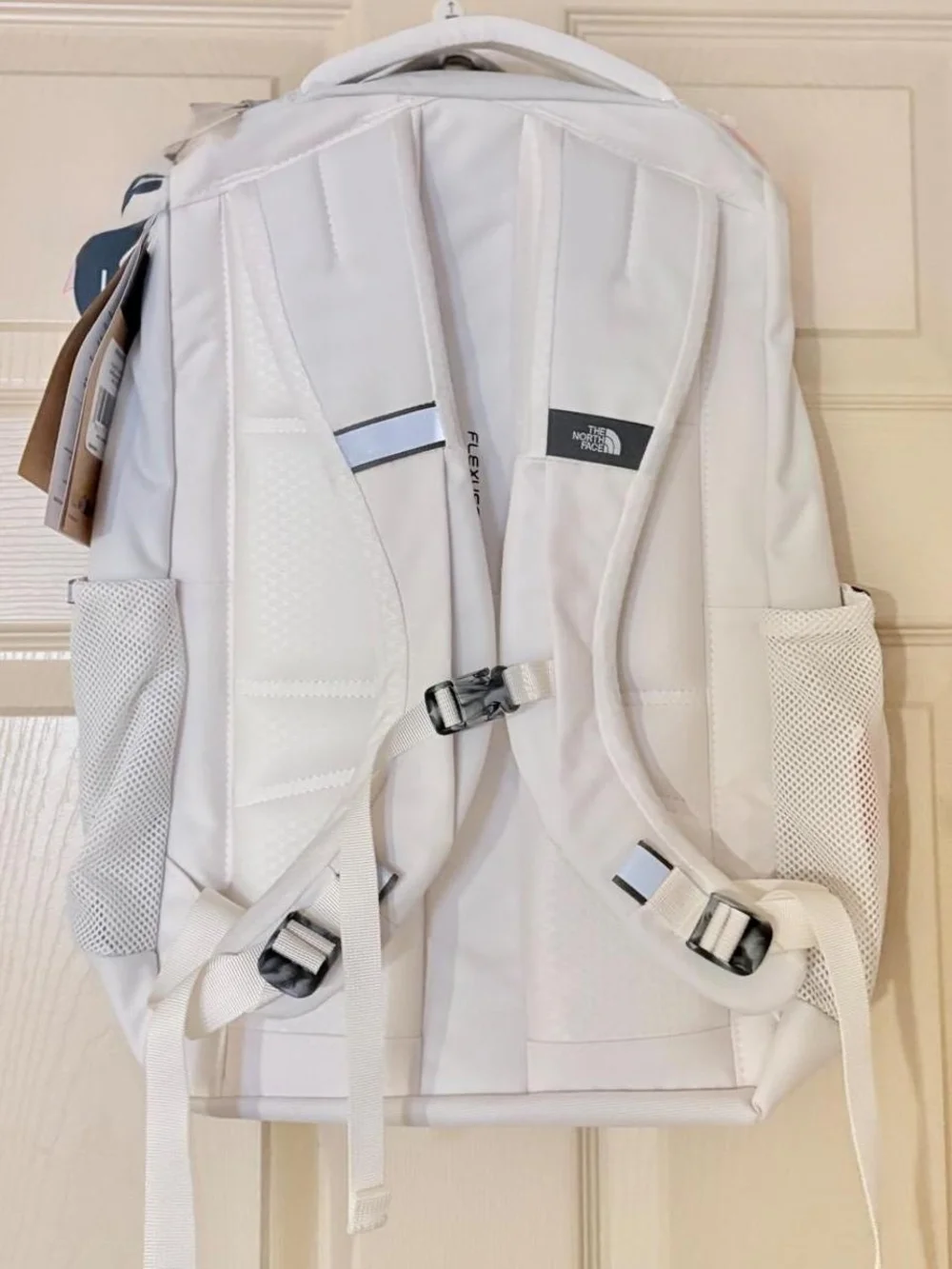 NEW The North Face Jester Luxe Women's Backpack 27L White Laptop Bookbag NWT